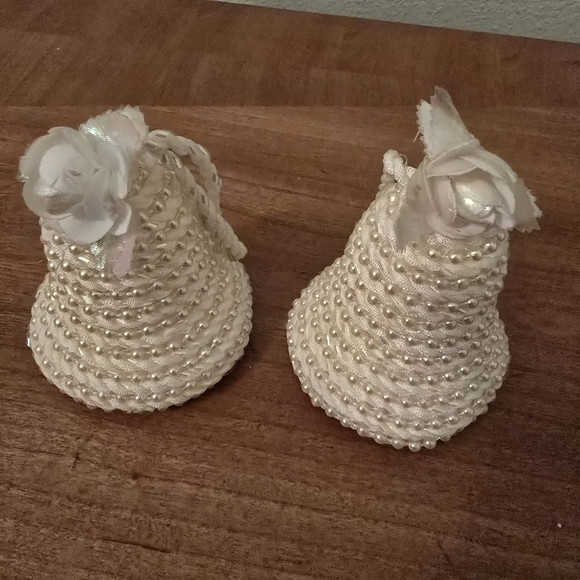 Set of 2 Vintage Pearl Embellished Christmas Holiday Bells - Picture 7 of 7